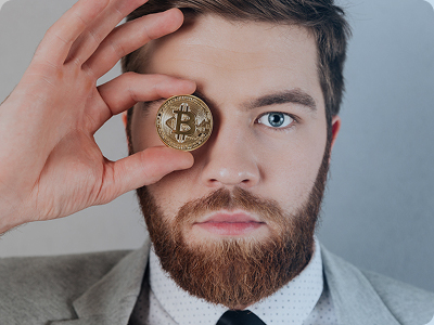 Julian Wolf – Chief Analyst bei Pagvora AI